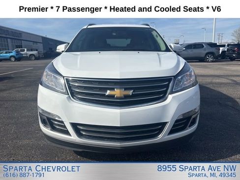 Used 2017 Chevrolet Traverse Premier FWD image 8