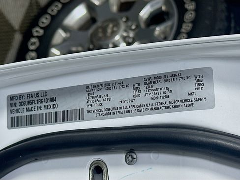 Used 2024 RAM 2500 Laramie image 12