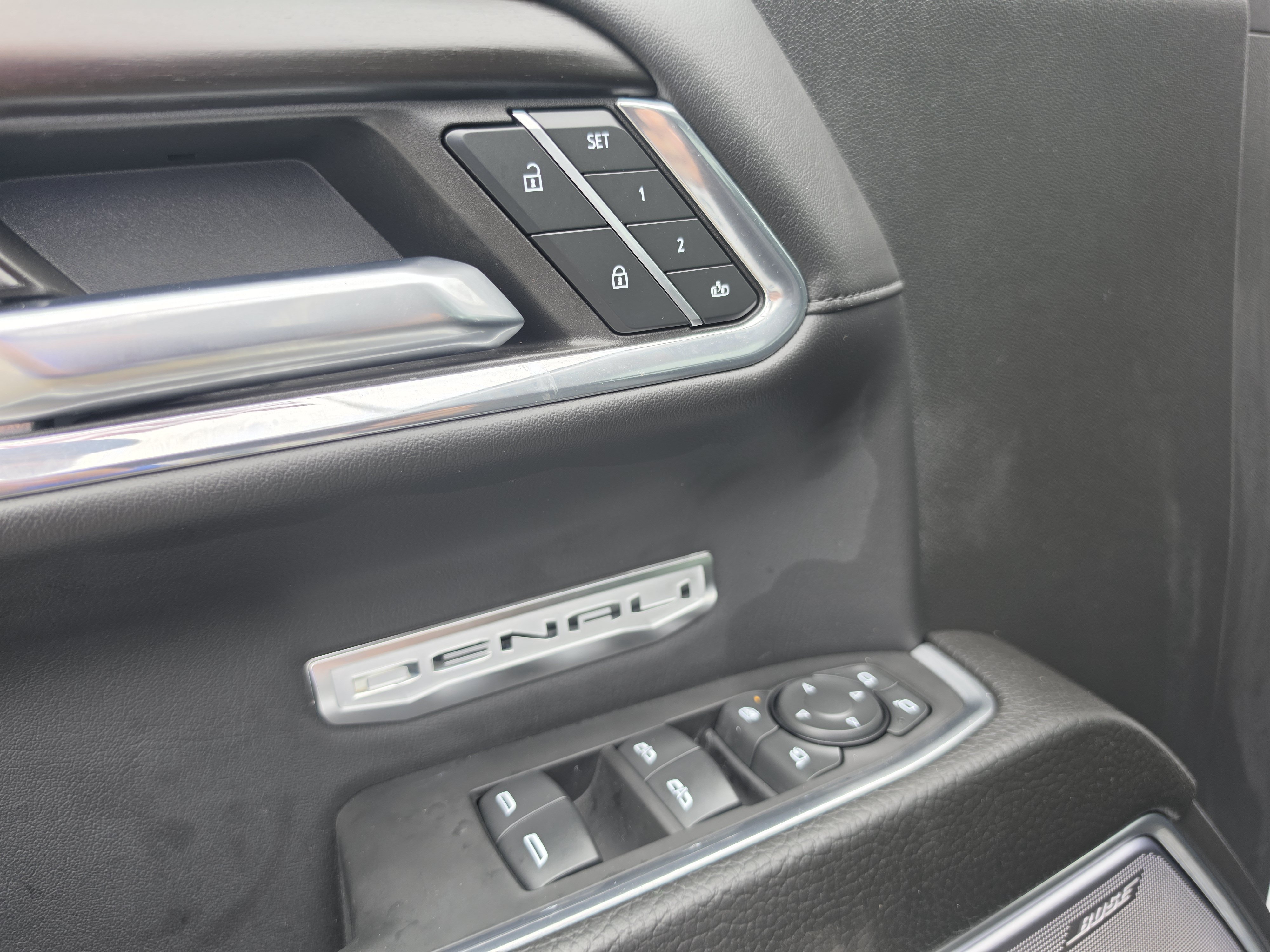 Used 2024 GMC Sierra 1500 Denali AWD/4WD image 19