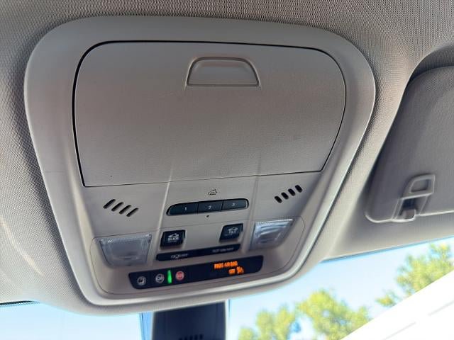 Used 2020 Buick Enclave Avenir w/ Avenir Technology Package AWD/4WD image 33