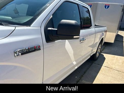 Used 2019 Ford F150 XLT w/ Equipment Group 302A Luxury AWD/4WD image 3