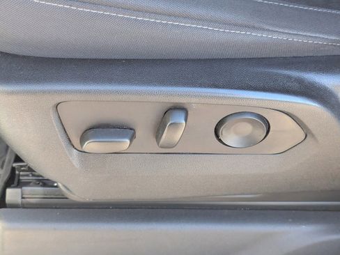 Used 2022 Chevrolet Silverado 1500 RST w/ Z71 Off-Road Package image 24