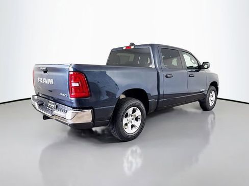 New 2026 RAM 1500 4x4 Crew Cab image 7