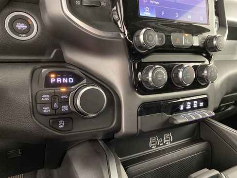 New 2026 RAM 1500 Big Horn AWD/4WD image 25