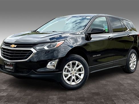 Used 2021 Chevrolet Equinox LT image 2