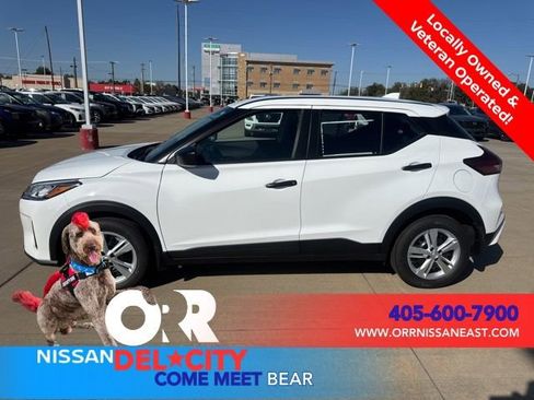 New 2025 Nissan Kicks Play S FWD image 2