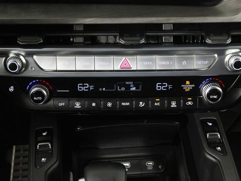 Used 2023 Kia Telluride SX Prestige X-Line AWD/4WD image 22
