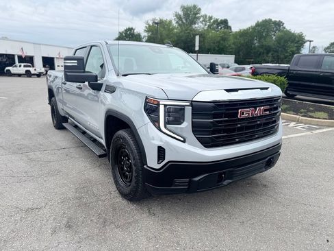 Used 2024 GMC Sierra 1500 Pro w/ Pro Value Package AWD/4WD image 8