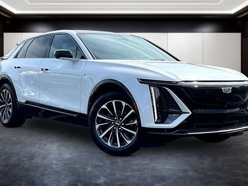 Certified 2024 Cadillac Lyriq Sport w/ LPO, Floor Liner Package AWD/4WD image 1