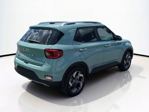 New 2026 Hyundai Venue SEL FWD image 5