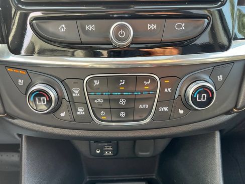 Used 2020 Chevrolet Traverse Premier w/ Redline Edition AWD/4WD image 16