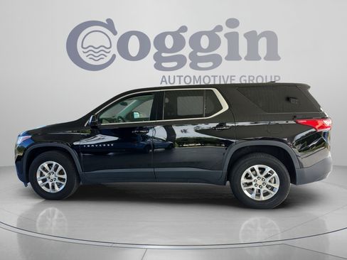 Used 2020 Chevrolet Traverse LS FWD image 2