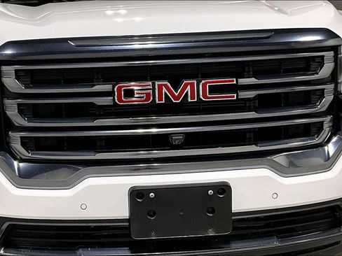 Used 2022 GMC Acadia AT4 w/ Technology Package image 39