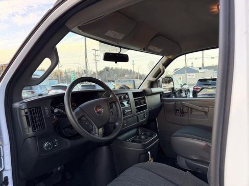 Used 2024 GMC Savana 2500 w/ Driver Convenience Package image 9