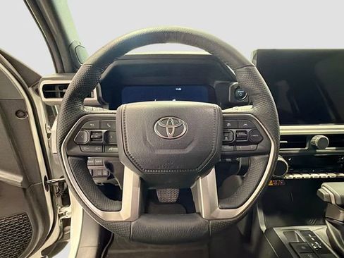 Certified 2025 Toyota Tacoma 4x4 Double Cab Hybrid image 9