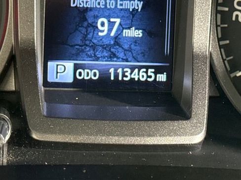 Used 2017 Toyota Tacoma TRD Off-Road image 28