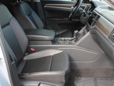 Used 2019 Volkswagen Atlas SE image 26