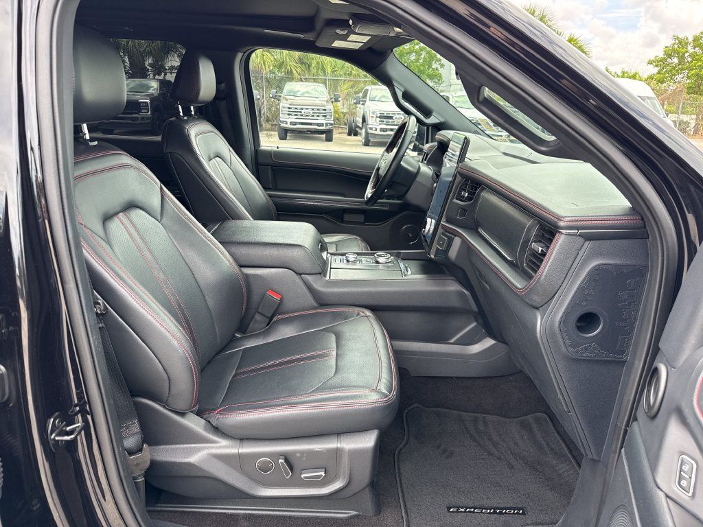 Certified 2022 Ford Expedition Max Limited AWD/4WD image 26