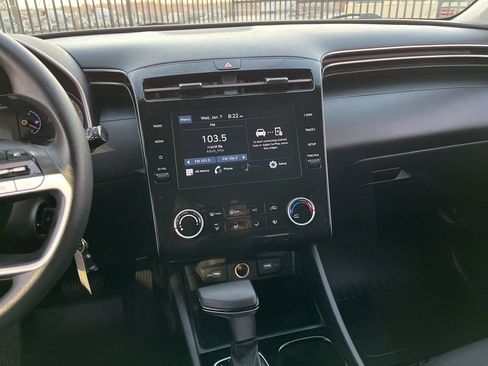 Used 2022 Hyundai Tucson SE image 17