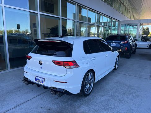 Used 2024 Volkswagen Golf R AWD/4WD image 3