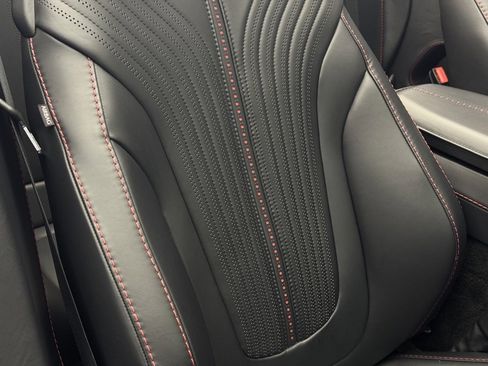 Used 2023 Aston Martin DB11 Volante image 63