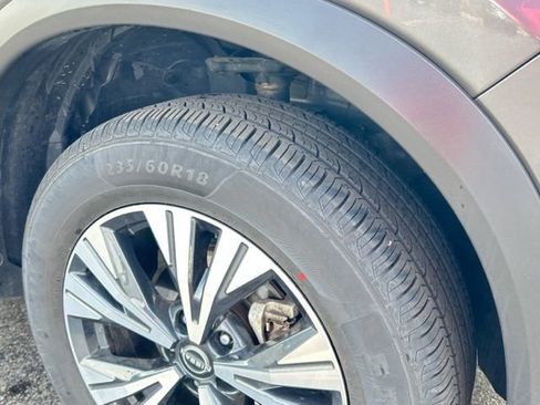 Used 2023 Nissan Rogue SV AWD/4WD image 16