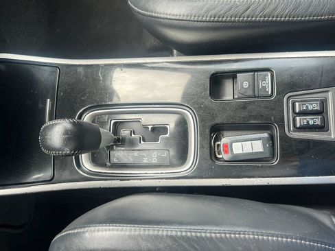 Used 2019 Mitsubishi Outlander SEL FWD image 24