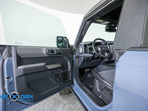 Used 2023 Ford Bronco Everglades AWD/4WD image 9