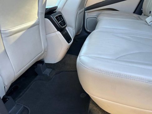 Used 2017 Lincoln MKX Select w/ Select Plus Package image 40