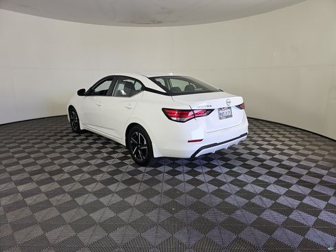 Used 2025 Nissan Sentra SV w/ All-Weather Package FWD image 6