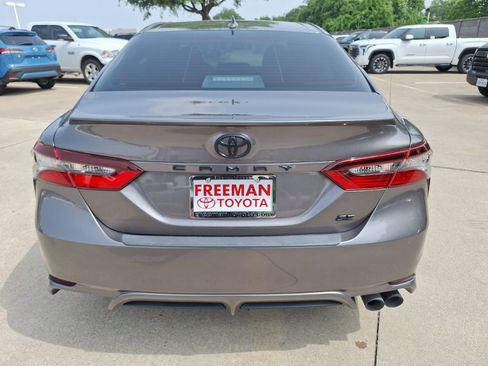 Used 2024 Toyota Camry SE w/ Convenience Package FWD image 5