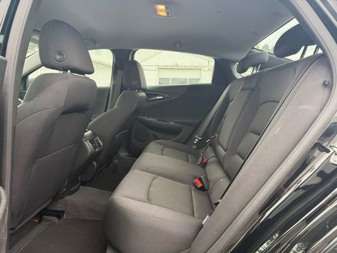 Used 2025 Chevrolet Malibu LT FWD image 8