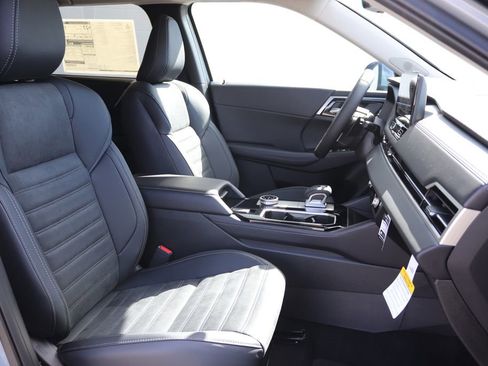 New 2026 Mitsubishi Outlander SE image 42