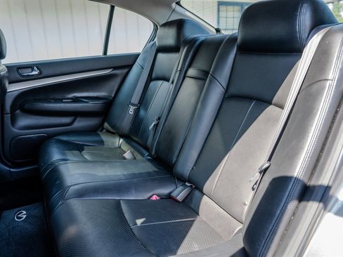 Used 2010 INFINITI G37 Journey w/ Premium Pkg image 29