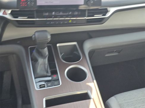 Used 2021 Toyota Sienna LE image 17