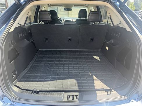 Used 2018 Ford Edge SEL w/ Equipment Group 201A AWD/4WD image 9