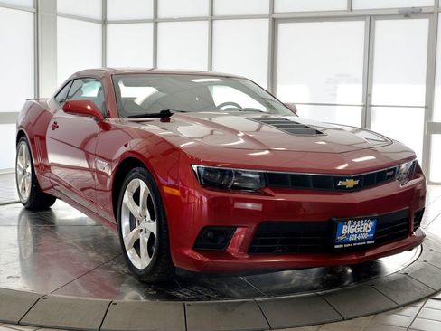 Used 2014 Chevrolet Camaro SS w/ RS Package image 2