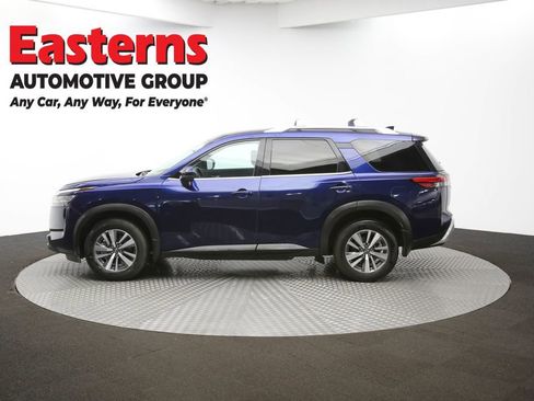 Used 2024 Nissan Pathfinder SL AWD/4WD image 60