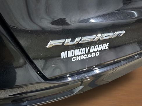 Used 2020 Ford Fusion Titanium FWD image 8