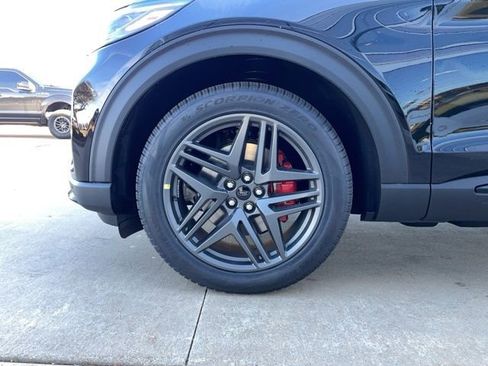 New 2026 Ford Explorer ST image 17