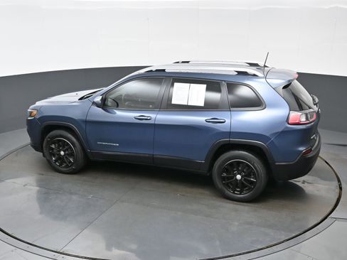 Used 2021 Jeep Cherokee Latitude AWD/4WD image 30