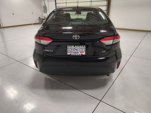 Used 2024 Toyota Corolla LE image 12
