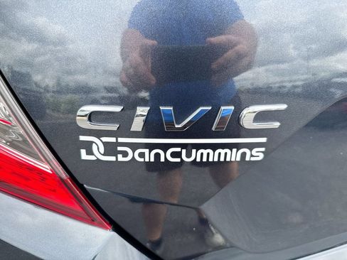 Used 2019 Honda Civic EX image 26