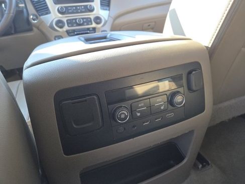 Used 2017 GMC Yukon XL SLT w/ Open Road Package image 19