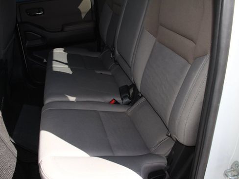 Used 2022 Nissan Frontier SV RWD image 20