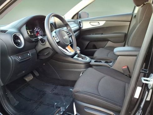 Used 2023 Kia Forte LXS image 11