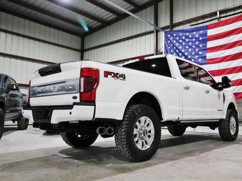 Used 2022 Ford F250 Limited AWD/4WD image 11