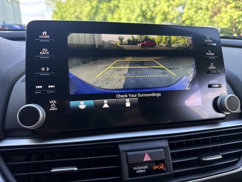 Used 2019 Honda Accord Sport image 16