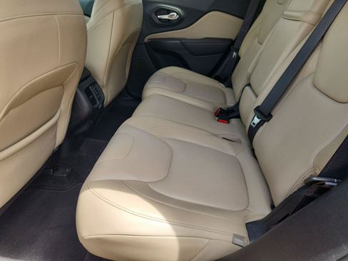 Used 2015 Jeep Cherokee Limited AWD/4WD image 25
