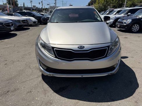Used 2013 Kia Optima LX w/ Hybrid Convenience Pkg FWD image 2